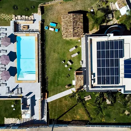 Lägenhet Giallo Mit Schwimmbad Und Meerblick By Interhome